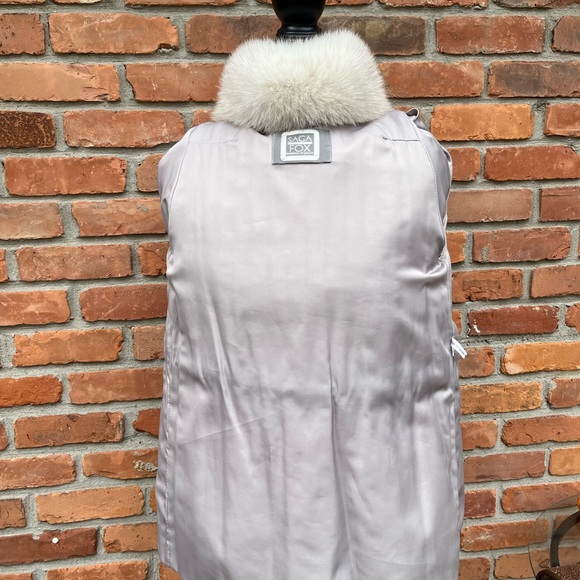 Saga Fox Gorgeous Blue Fox Fur with leather belt Vintage Beauty! - Picture 7 of 16